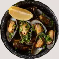 MIDII IN SOS DE VIN/  STEEMED MUSSEL